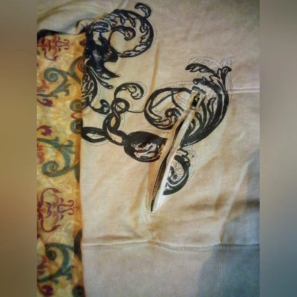 Artful Dodger Ancient Rustic Gothic Graphic Design Spray Hoodie Men's XL Wheat - Picture 7 of 16